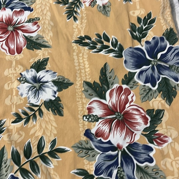 Vintage Tommy Hilfiger Floral Button Down Size Large - Picture 2 of 9